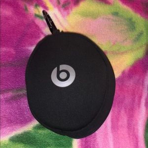 Beats by Dr. Dre Solo2 USED